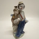 Saturday 11th April – Lladro & Royal Doulton & Worcester Figurine Sale — image 9