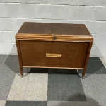 An online auction featuring furniture, silverware, a wide selection of posters, and various pottery items — image 3
