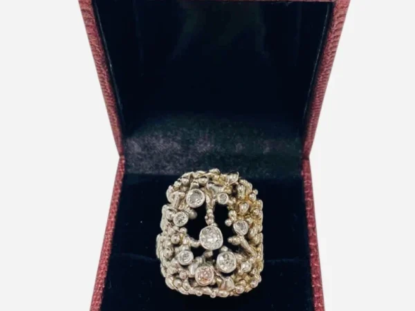 Jewellery, Silver, Watches, Toys, Antiques, Collectibles Auction 15/02/2026. To include, Hallmarked Elegant Jewellery…
