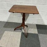Online auction of antiques, furniture, and numerous costume jewellery lots. — image 13