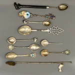 Antiques, Furniture, Jewellery and Collectables — image 1