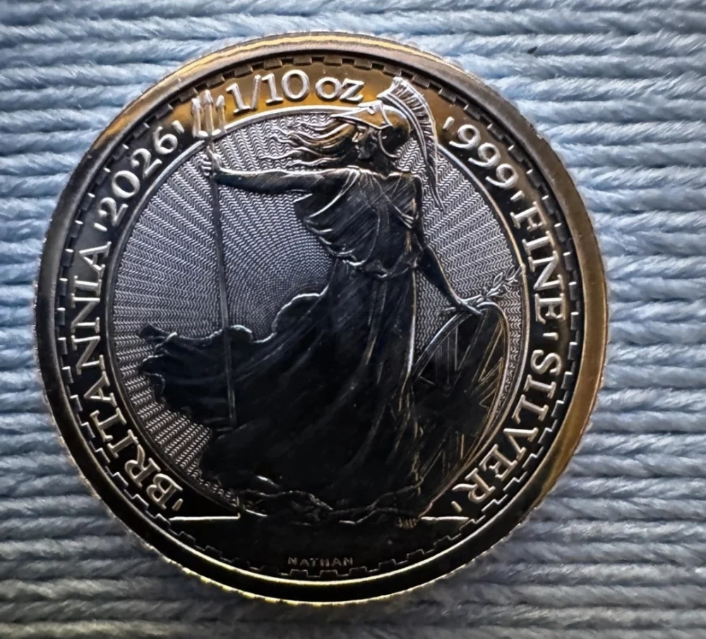 Main Weekly auction all lots start £1 no reserve collection or delivery watches vintage books gold sovereigns silver…
