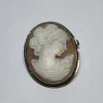 Collectables ,Gold and Silver items , Fine Jewellery ,Antiques , Coins ,Militaria and Decorative objects spanning wid… — image 2