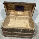online auction of collectibles furniture and many more surprises — image 7