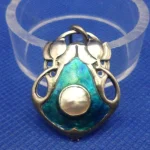 Live In Person and Online Vintage Antiques and Collectables Auction including, Silver, Militaria, Coins, Furniture, M… — image 7