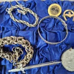 Live Fortnightly Auction of Antiques, Collectables, Silver, Jewellery, Records, Furniture, Ceramics & More, All Sold … — image 14