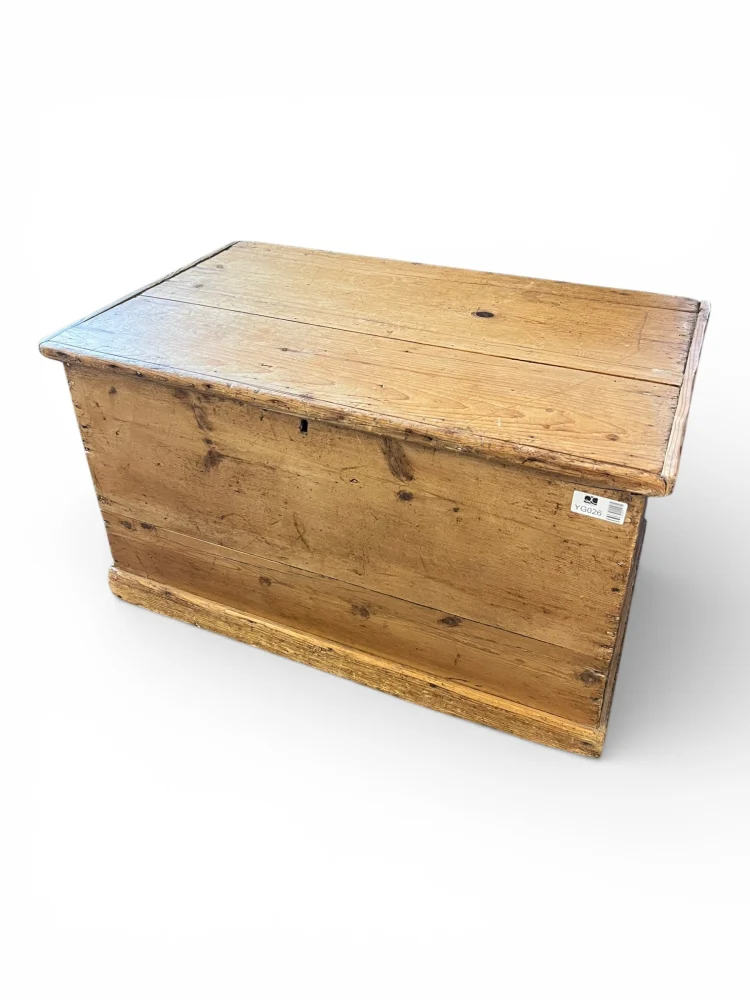 Antiques Fine Arts & Collectables – 589 Lots