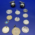 F23 Live In Person and Online Vintage Antiques and Collectables Auction including Gold, Silver, Militaria, Coins, Fur… — image 11