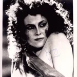 LIVE AUTOGRAPH AUCTION SPORT,MUSIC ENTERTAINMENT ,MILITARY AND COLLECTABLES — image 17