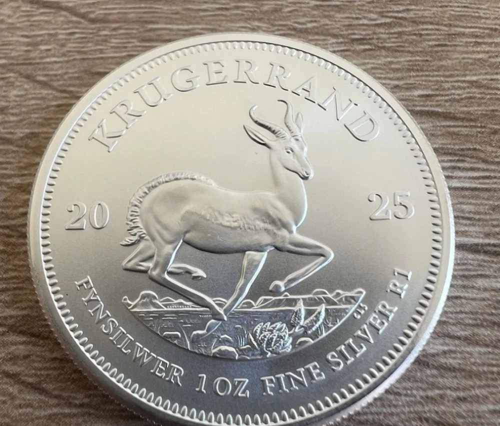 midweek auction all lots start £1 no reserve collection or delivery gold sovereigns silver antiques lots added daily