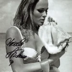 JAMES BOND SIGNED PHOTO AUCTION — image 2