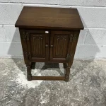 Online Auction: Assorted Collectibles & Jewellery – Featuring Majolica Vase and Amber Pieces and furniture — image 6
