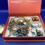 Live In Person and Online Vintage Antiques and Collectables Auction including Gold, Silver, Furniture, Mirrors, Brass… — image 20