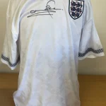 LIVE AUTOGRAPH AUCTION SPORT,MUSIC ENTERTAINMENT ,MILITARY AND COLLECTABLES — image 2