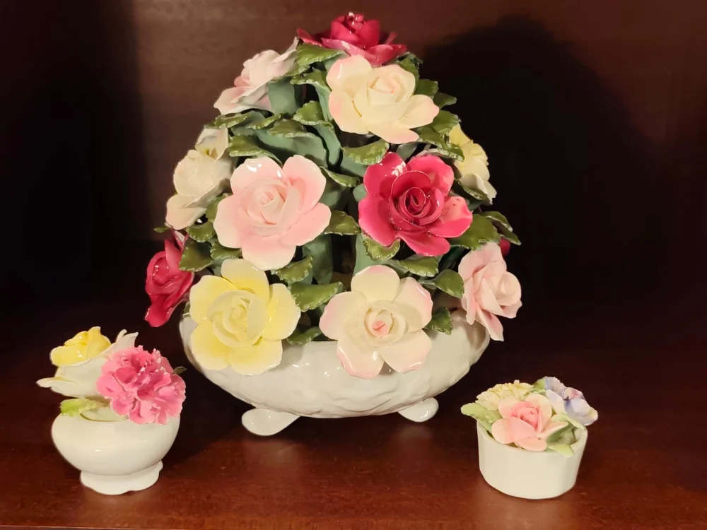 Ceramics & Collectibles including Belleek, Asro, Minton, Villeroy & Boch, Grafton, Wedgwood etc.