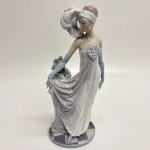 Saturday 11th April – Lladro & Royal Doulton & Worcester Figurine Sale — image 21