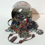 WEEKLY AUCTION OF COLLECTABLE, ANTIQUE AND VINTAGE ITEMS, ARTWORKS AND JEWELLERY . MUST SEE — image 20