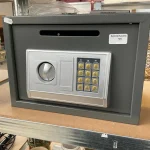 Live Weekly Auction Now with In-Room Bidding at Colne of Collectables, Antiques, Jewellery, Wristwatches, Fabrics, Fu… — image 11