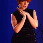 LIVE AUTOGRAPH AUCTION SPORT,MUSIC ENTERTAINMENT PHOTOS — image 9