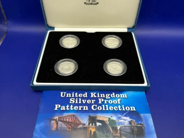 Live In Person and Online Vintage Antiques and Collectables Auction including Gold, Silver, Militaria, Coins, Furnitu…