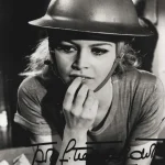 ENTERTAINMENT, MUSIC, SPORT AND HISTORICAL SIGNED PHOTOS. — image 10