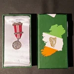 WEEKLY AUCTION OF COLLECTABLE, ANTIQUE AND VINTAGE ITEMS, ARTWORKS AND JEWELLERY . MUST SEE — image 5