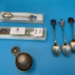 Antiques, Furniture, Jewellery and Collectables — image 2