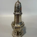 Antiques, Furniture, Jewellery and Collectables — image 16