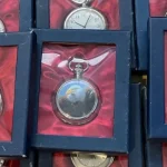 Weekly auction all lots start £1 no reserve collection or delivery watches vintage books gold sovereigns silver antiq… — image 4