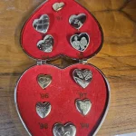 Antique collectables jewellery toys — image 17