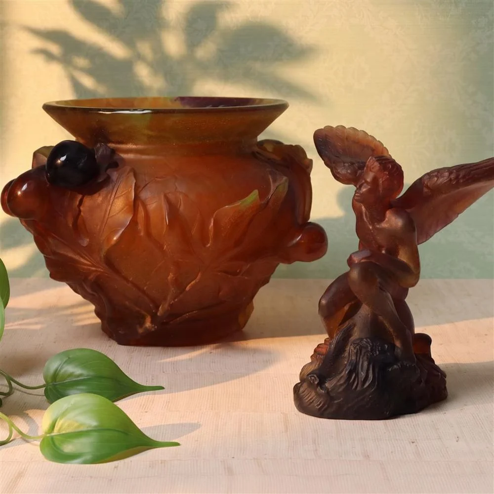 Antique & Decorative Objects