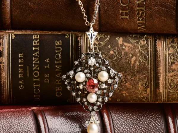 Antique & Period Jewellery – A Single-Owner Collection | Offered without reserve