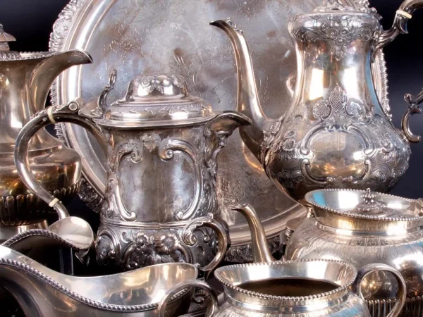 Antiques & Collectables