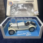 Timed Auction Of Huge Collection Of Vintage Die-Cast Toys Inc. Dinky, Matchbox, Corgi etc. — image 5