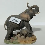 WEEKLY AUCTION OF COLLECTABLE, ANTIQUE AND VINTAGE ITEMS, ARTWORKS AND JEWELLERY . MUST SEE — image 15