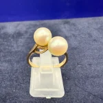 Live In-Person and Online Vintage Antiques and Collectables Auction including Gold, Silver, Coins, Furniture… — image 18