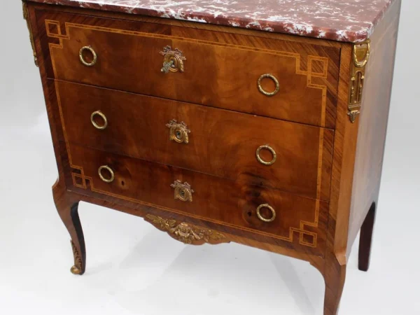 Huge Collection of Fine Art, Antique Furniture, Jewellery and Collectables