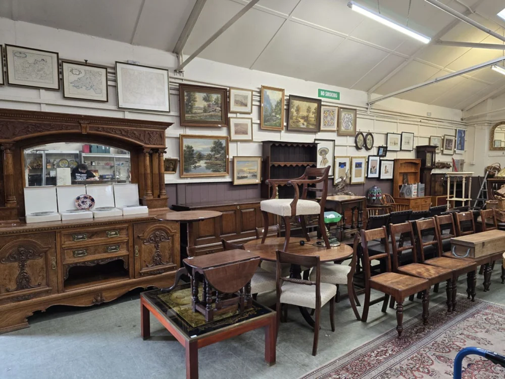 Locke & England Weekly Auction