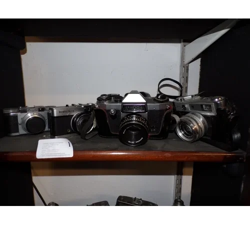 Specialist Timed Auction of Vintage & Other Cameras and Related Items