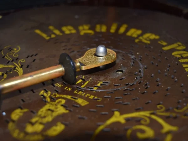 The Collector’s Auction – featuring Antiques, Mechanical Music & Fashion