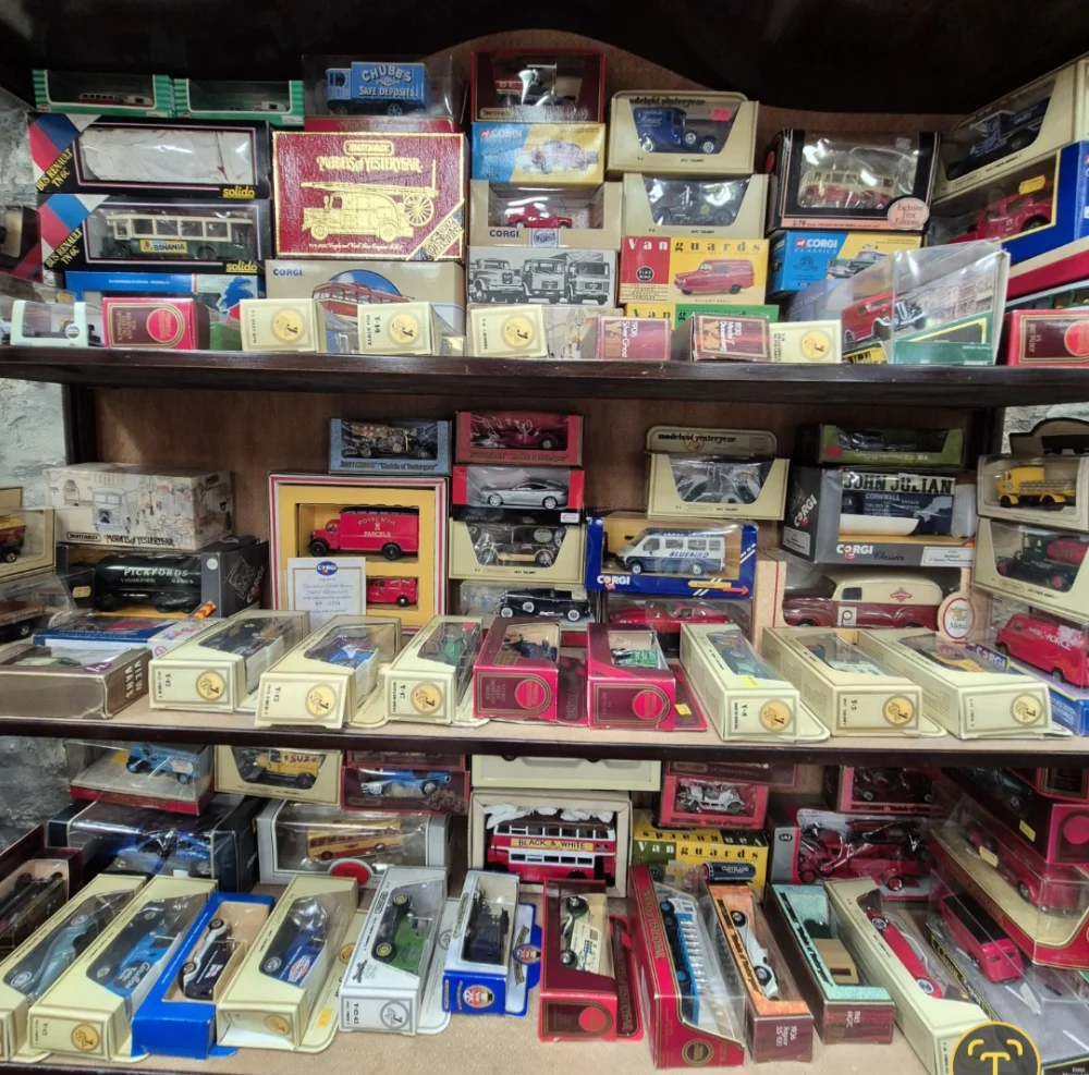 Timed Auction Of Huge Collection Of Vintage Die-Cast Toys Inc. Dinky, Matchbox, Corgi etc.