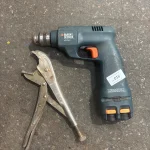 General auction of many house clearance items. — image 17