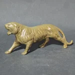 WEEKLY AUCTION OF COLLECTABLE, ANTIQUE AND VINTAGE ITEMS, ARTWORKS AND JEWELLERY . MUST SEE — image 13