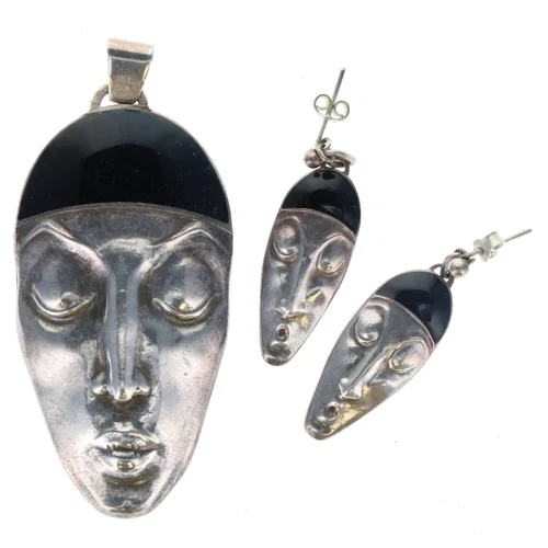 Vintage Jewellery