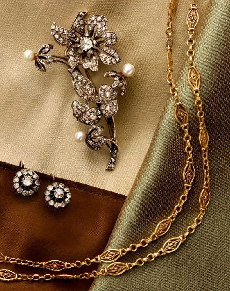 Weekly: Antique Jewelry
