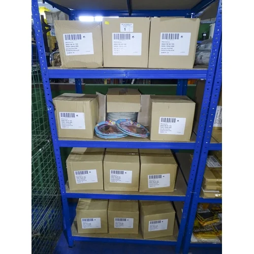 Wholesale Stock Clearance of Seaside Summer Toys, Hats & Caps, Games & Models, Stuffed Toys, Beach Wear, Numerous Novelty & Gift Items, 1000s of Sea Shells
