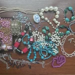Timed Auction – Jewellery, Antiques, Collectables, Furniture & More — image 19