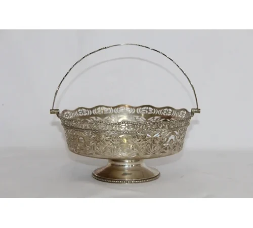 Jewellery Auctions in Scotland: A Buyer’s Guide