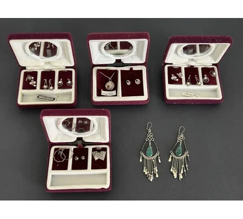 Antiques and General Auction including Jewellery, Gold, Silver, Coins, Military, Comics, Figurines, Ephemera, Books, Pictures, Watch and Clockmakers tools etc.