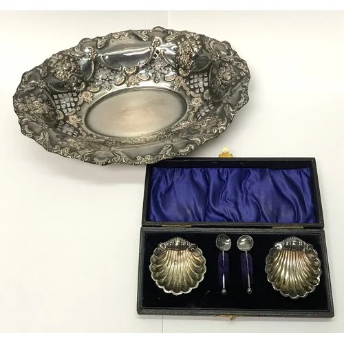 Antiques, Vintage, Collectors’ and General Auction Starting with Silver & Jewellery